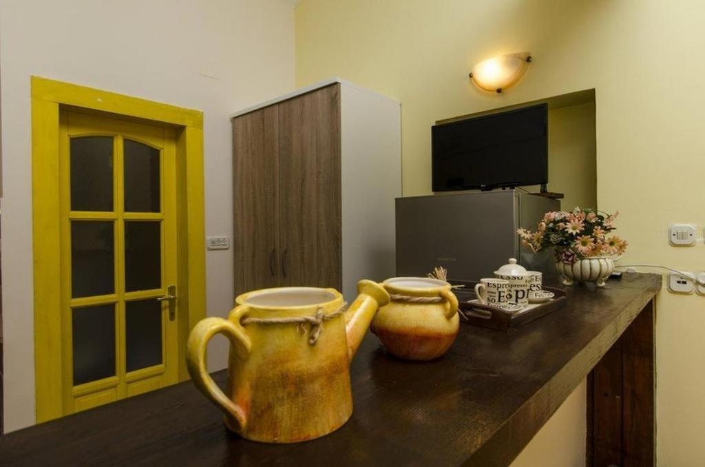 Kuchyň nebo kuchyňský kout v ubytování Studio Apartment in Ražanj with Sea View, Terrace, Air Conditioning, Wi-Fi (4597-3)