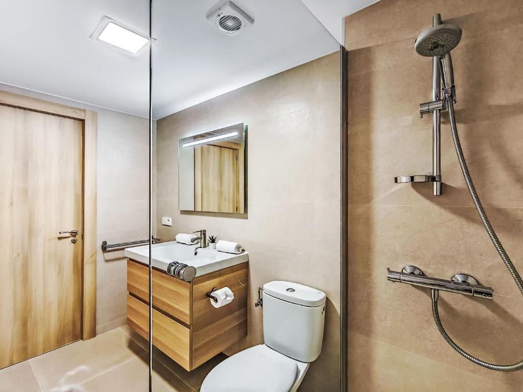 A bathroom at Apartment Carihuela Playa-2 by Interhome