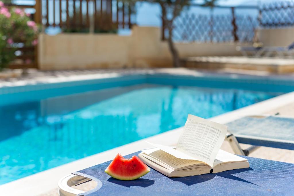 Bazén v ubytovaní Crete Essence Villas - Lagkada alebo v jeho blízkosti