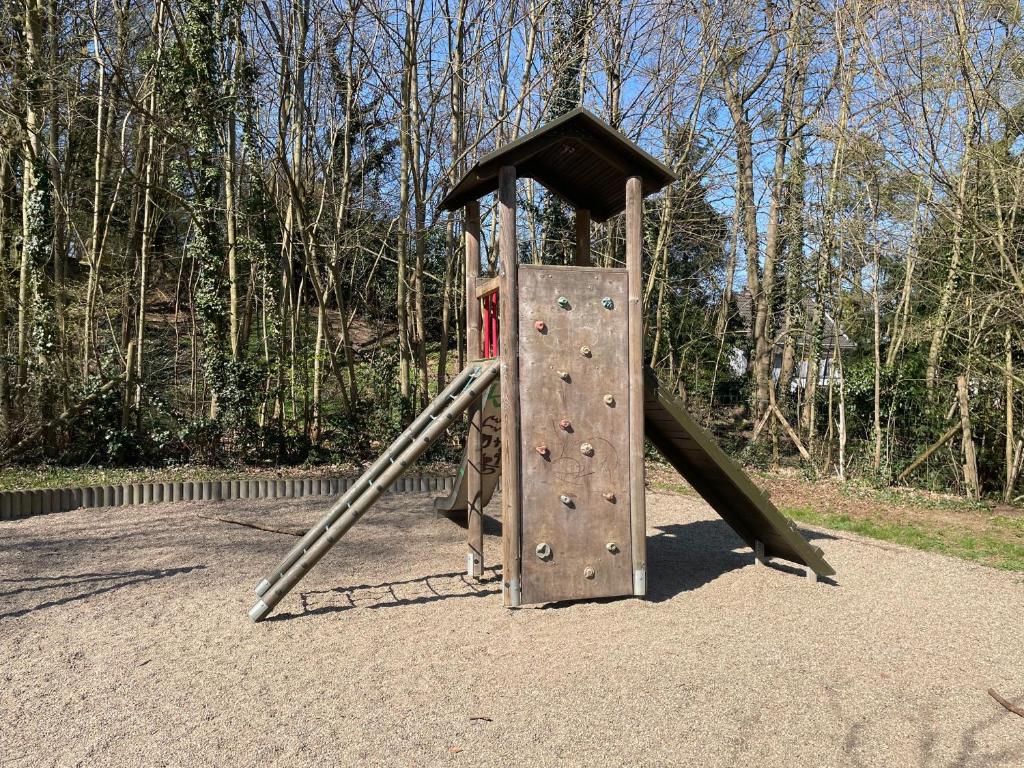 500 Miles Apartments - 14