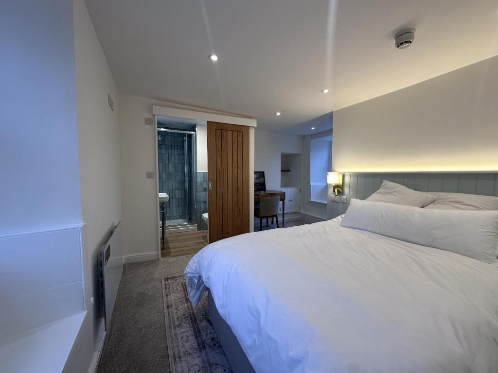 The Star Inn - Deluxe Double Room With Shower