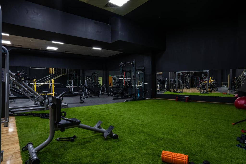 Fitness centrum a/nebo fitness zařízení v ubytování Panorama Lisi Grand Hotel