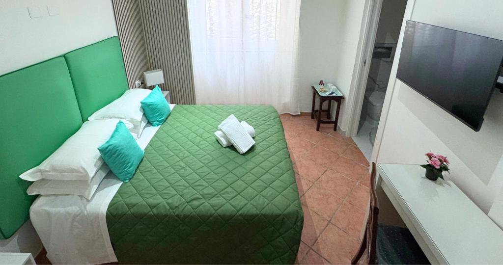 TV a/nebo společenská místnost v ubytování Ambasciata Sorrento Relais