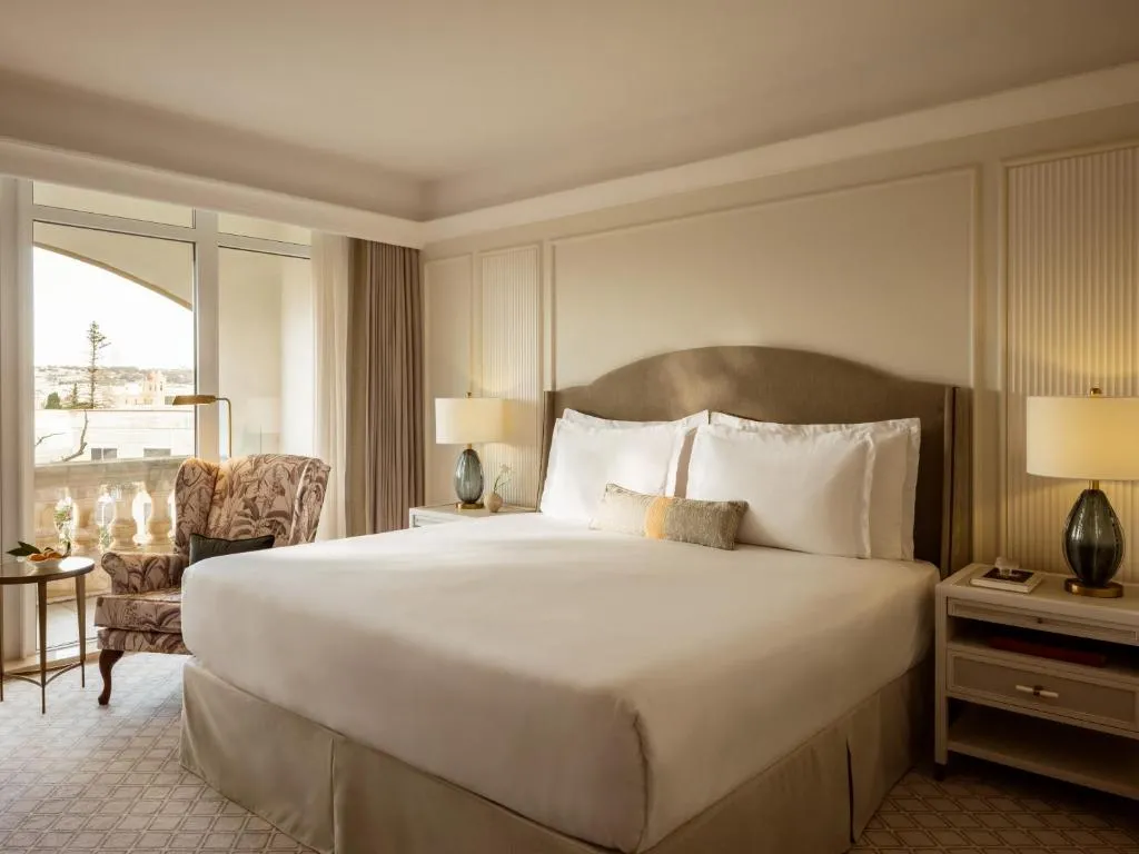 Grand Deluxe Room