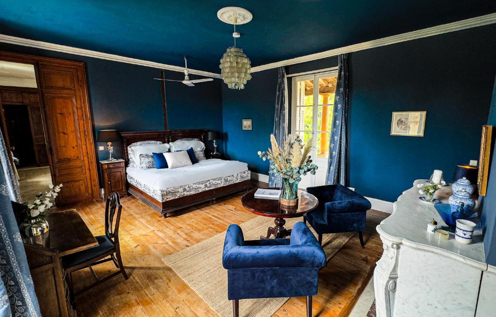 Letto o letti in una camera di Château la Gineste - Castle and Vineyard