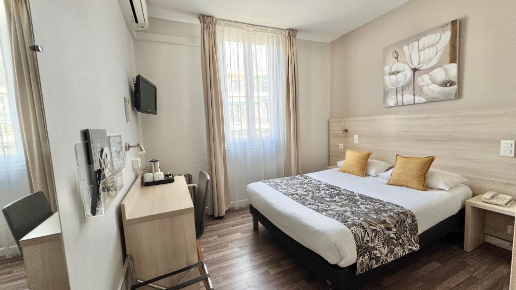 
Superior Single Room
