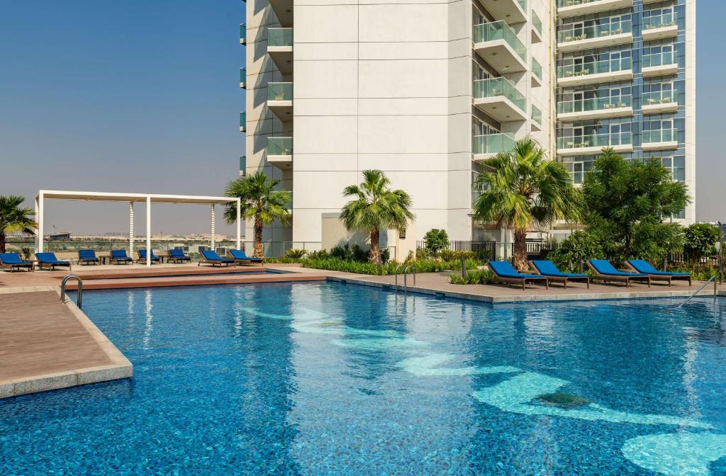 Radisson Dubai Damac Hills - Resim 34