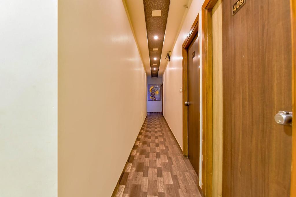 Fotografie z fotogalerie ubytování FabExpress Relax Inn - Nr Sarkhej - Gandhinagar Highway v destinaci Ahmadábád