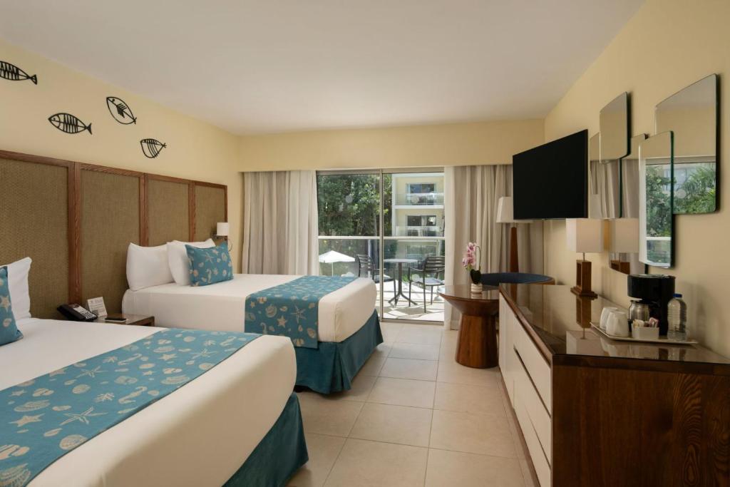 Impressive Punta Cana - All Inclusive - Vista Della Piscina