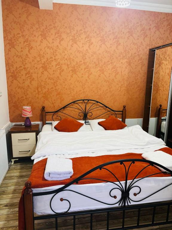 Postel nebo postele na pokoji v ubytování Gegas hotel