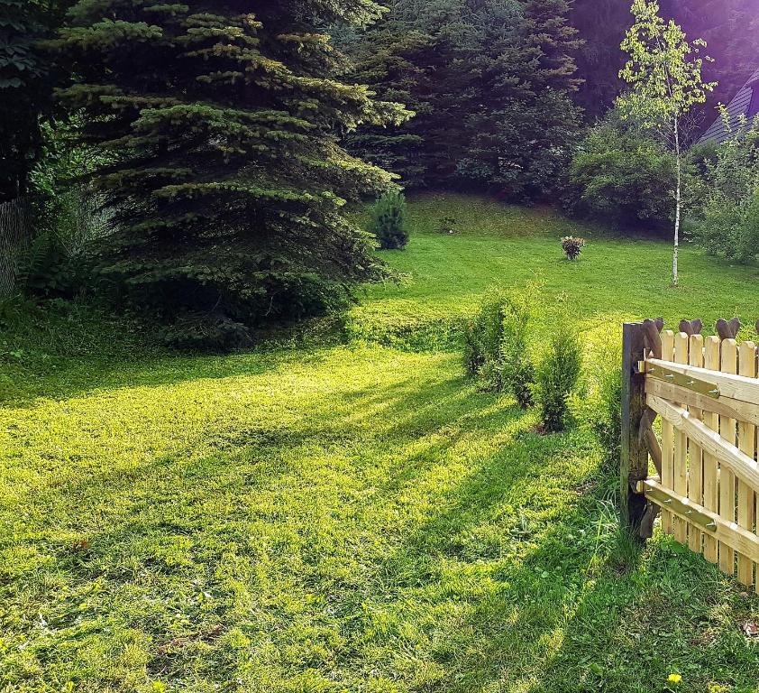 Zahrada ubytování Gemütlich Und Modern Eingerichtetes Ferienhaus Mit Terrasse Im Herzen Des Erzgebirges