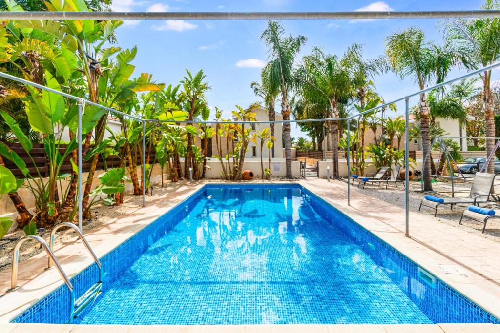 Bazén v ubytování Villa Venus by Ezoria Villas nebo v jeho okolí