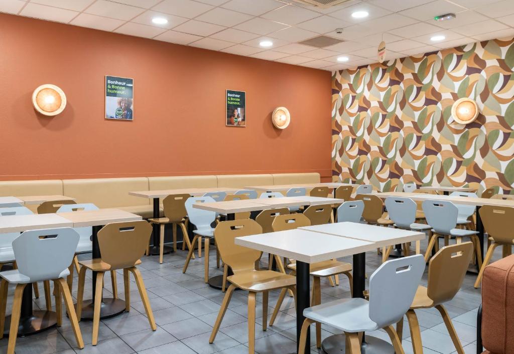 Restaurace v ubytování B&B HOTEL Lyon Ouest Tassin