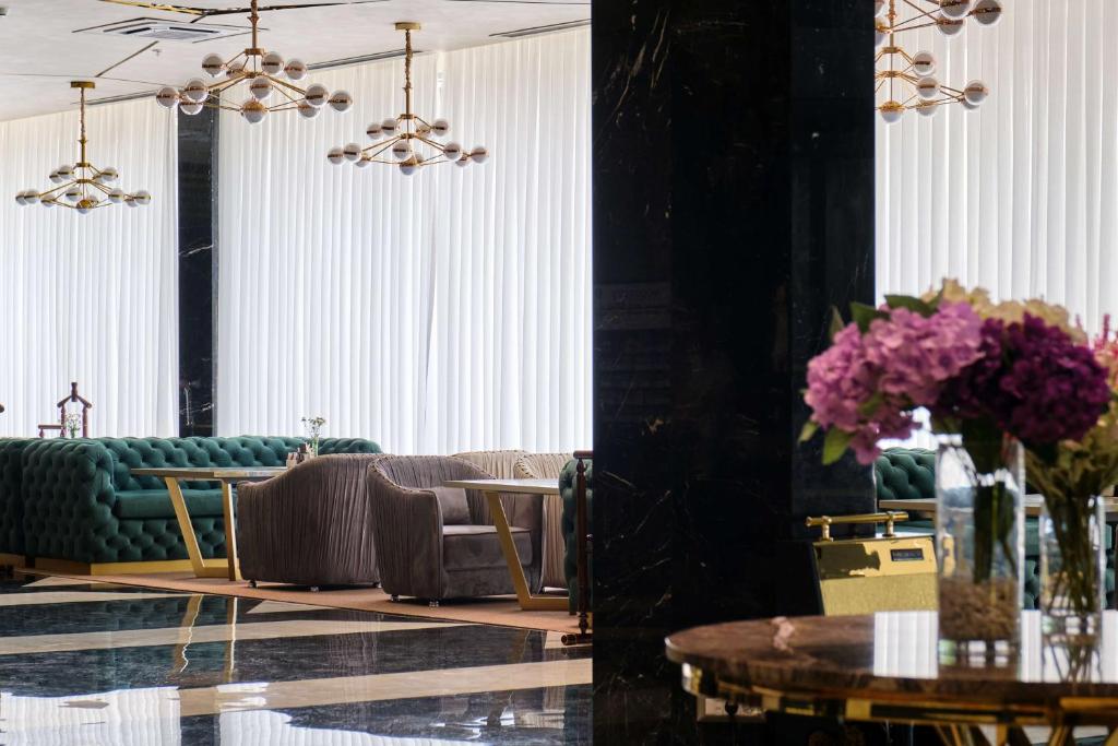 Гостиная зона в Panarams Tashkent Hotel, a member of Radisson Individuals