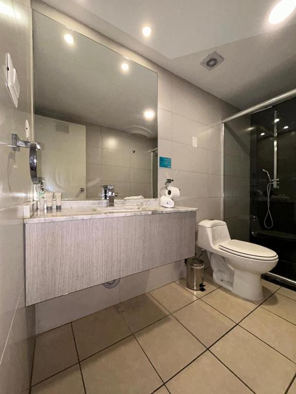 Koupelna v ubytování Hotel Plaza Ñuñoa