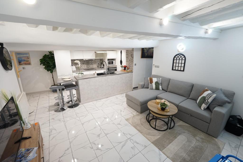 Appart au coeur du Vieux Nice Emplacement idéal!