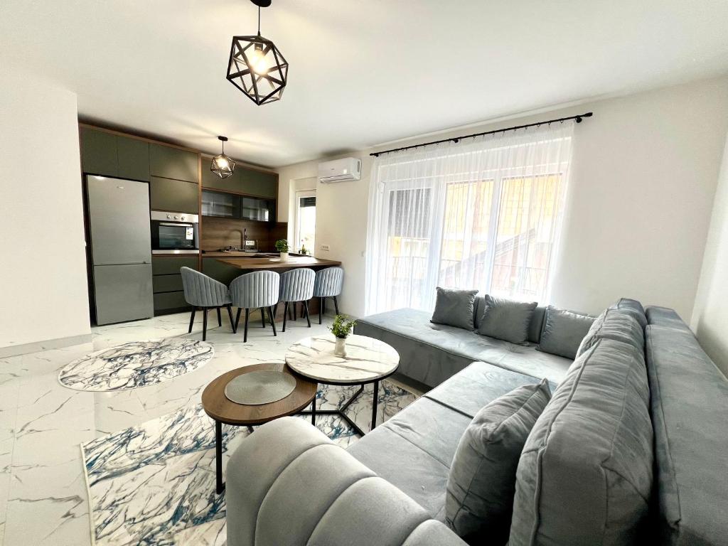 Ilidza Apartments - PEJTON RESIDENCE - Free Parking - Superior One-Bedroom Apartment With Balcony