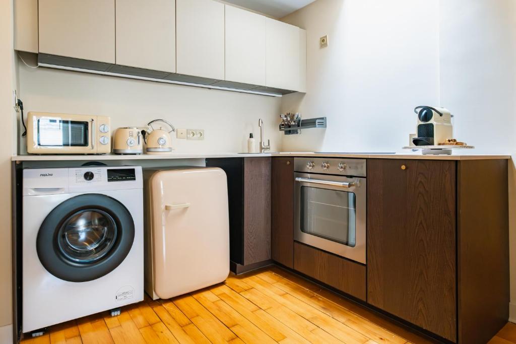 Apt Central Hotel de Ville