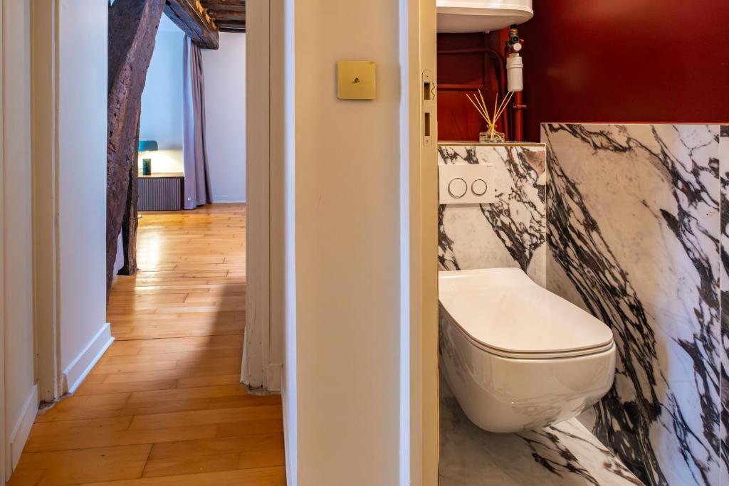 Apt Central Hotel de Ville