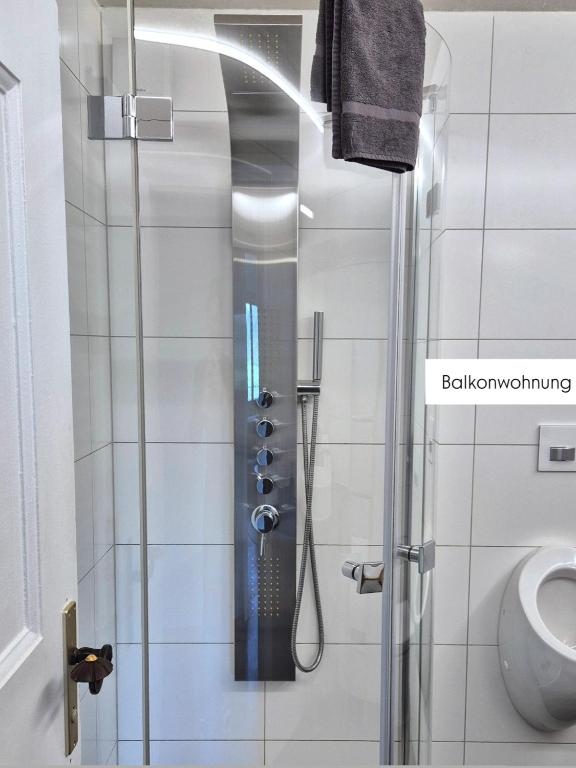A bathroom at Ferienwohnung Tostner Burgblick