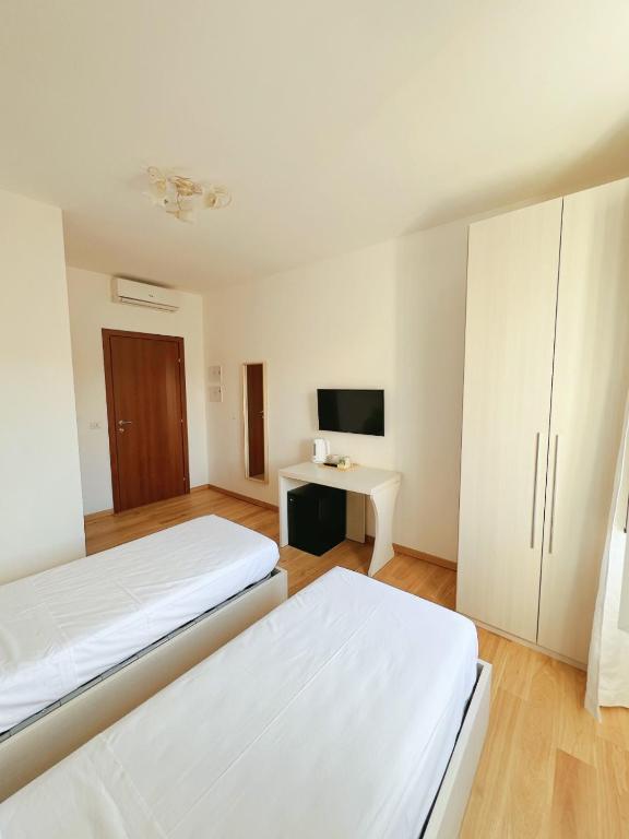 Seveso Milan Central Rooms - 3