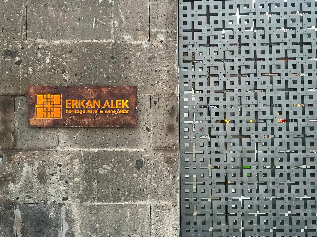 Certifikát, hodnocení, plakát nebo jiný dokument vystavený v ubytování Erkan Alek Heritage Hotel