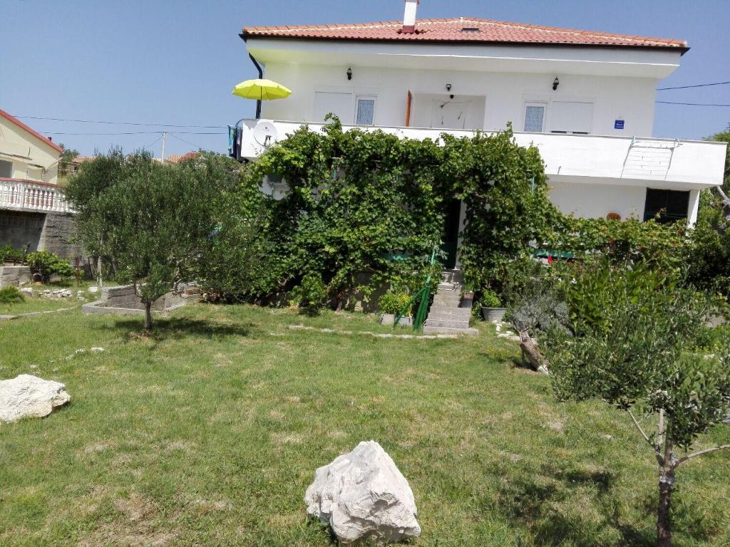 Vonkajšia záhrada v ubytovaní Apartments Markas