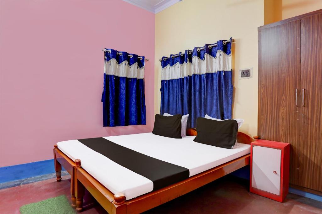 Postel nebo postele na pokoji v ubytování Super Hotel O A.R. Lodge