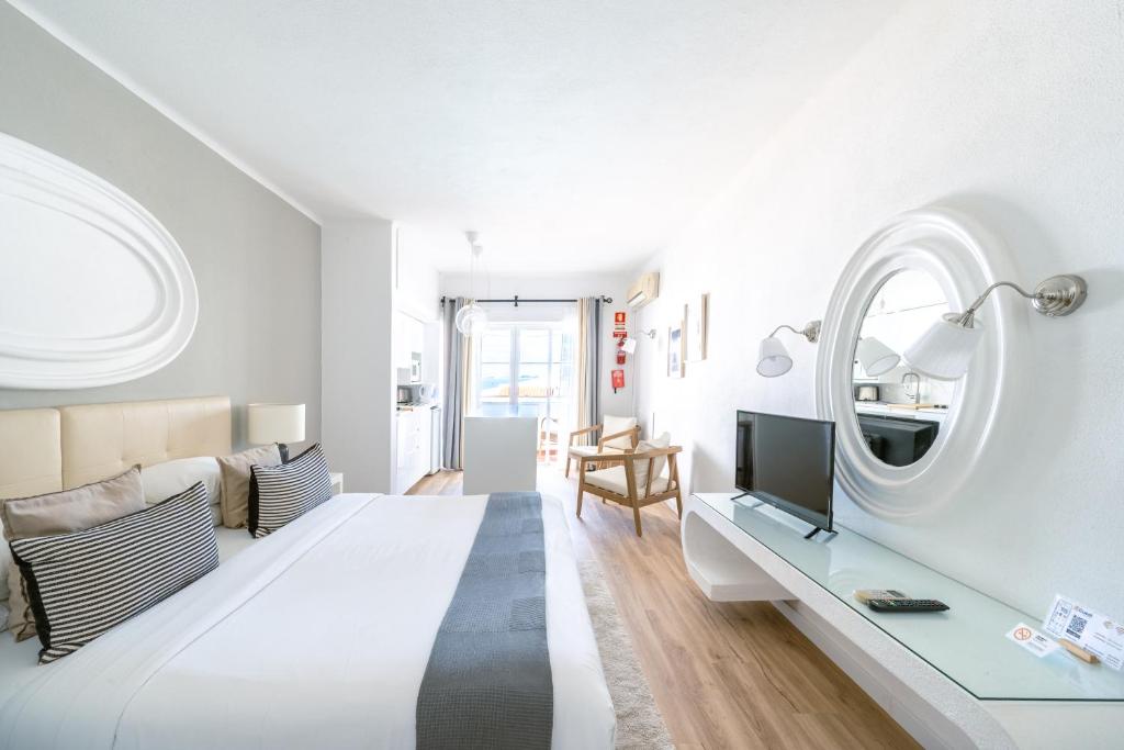 Baluarte da Vila Apartments - 1