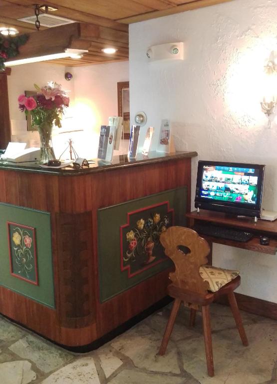 TV a/nebo společenská místnost v ubytování Hotel Gasthof Gramshammer