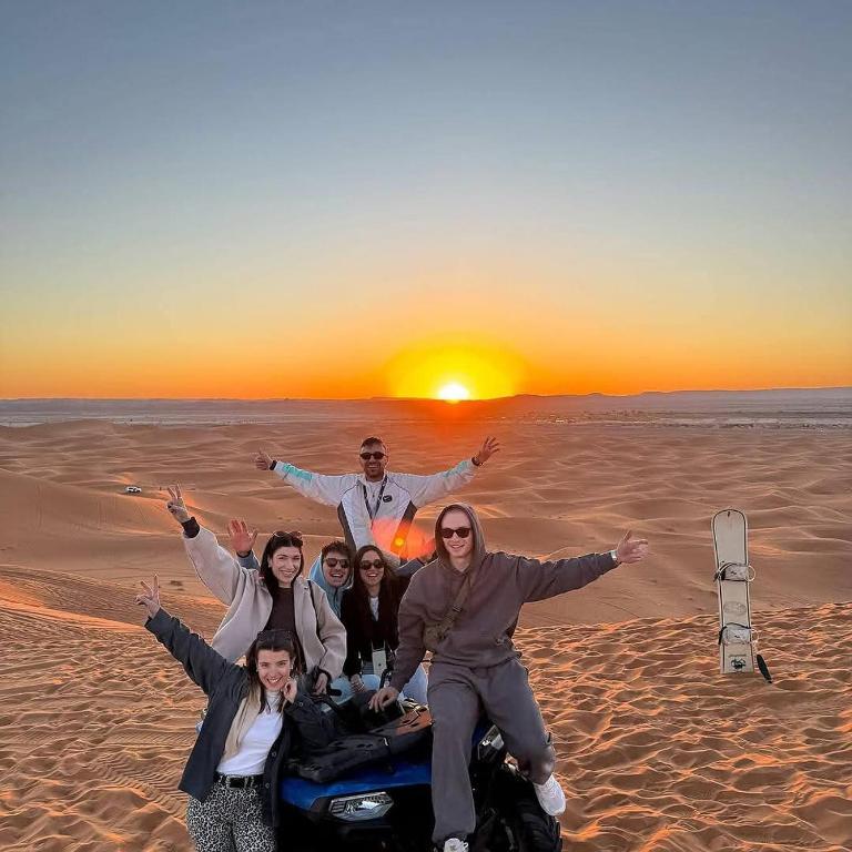 Hosté ubytování Sahara Eyes Luxury Camp