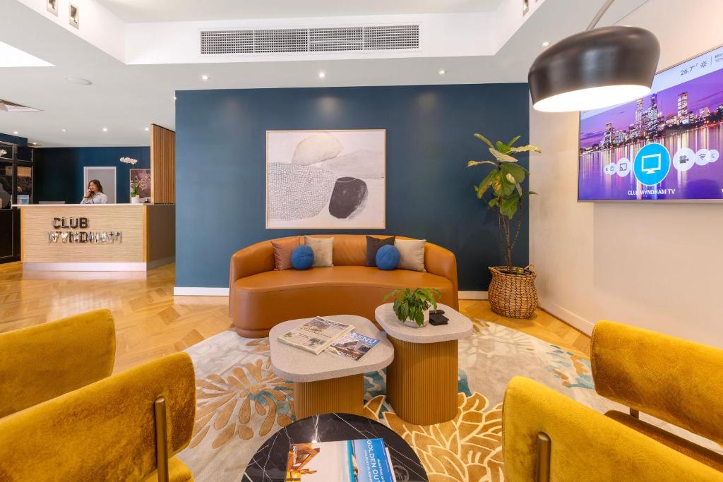 Posezení v ubytování Club Wyndham Perth, Trademark Collection by Wyndham