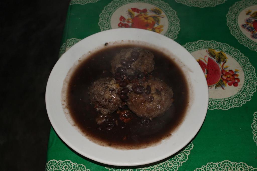 Jídlo v kempu nebo okolí