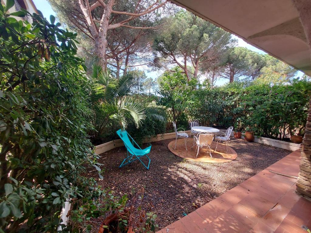Photo de la galerie de l'établissement Appartement 5 pers avec jardin à Argelès-sur-Mer - FR-1-776-129, à Argelès-sur-Mer
