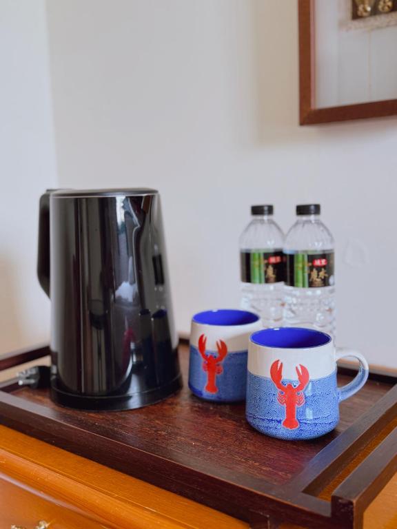 Příslušenství pro přípravu čaje a kávy v ubytování Azumaya guest house