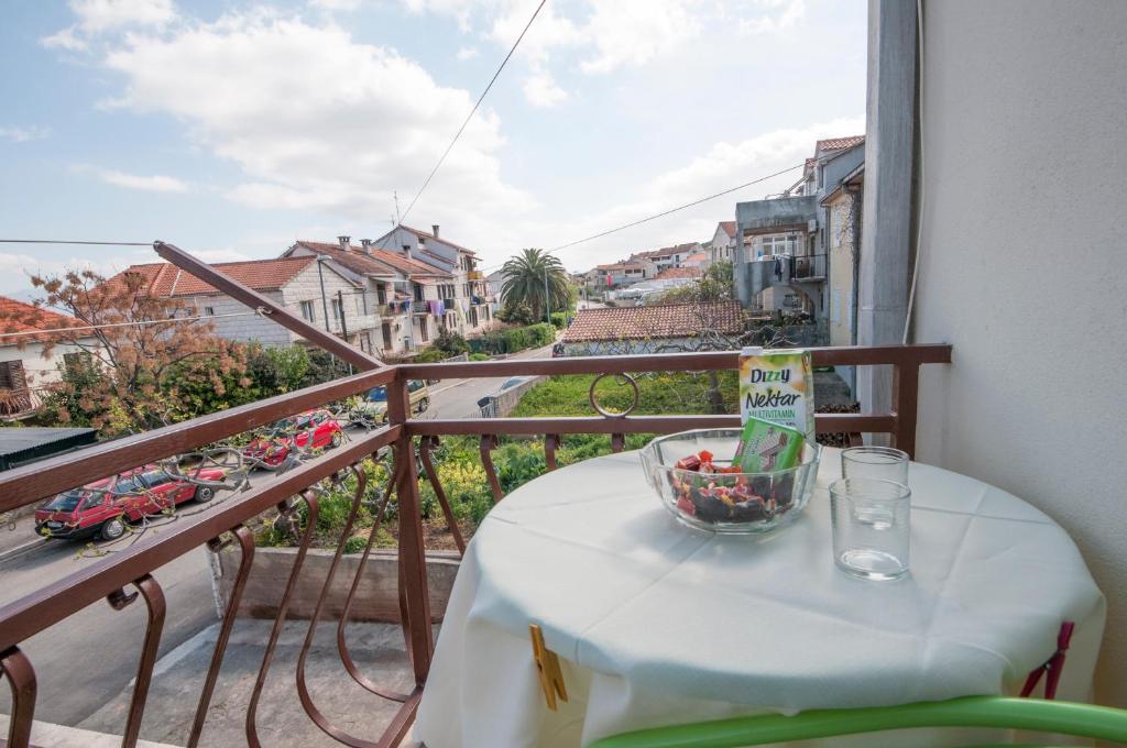 A balcony or terrace at Apartment Ksenija