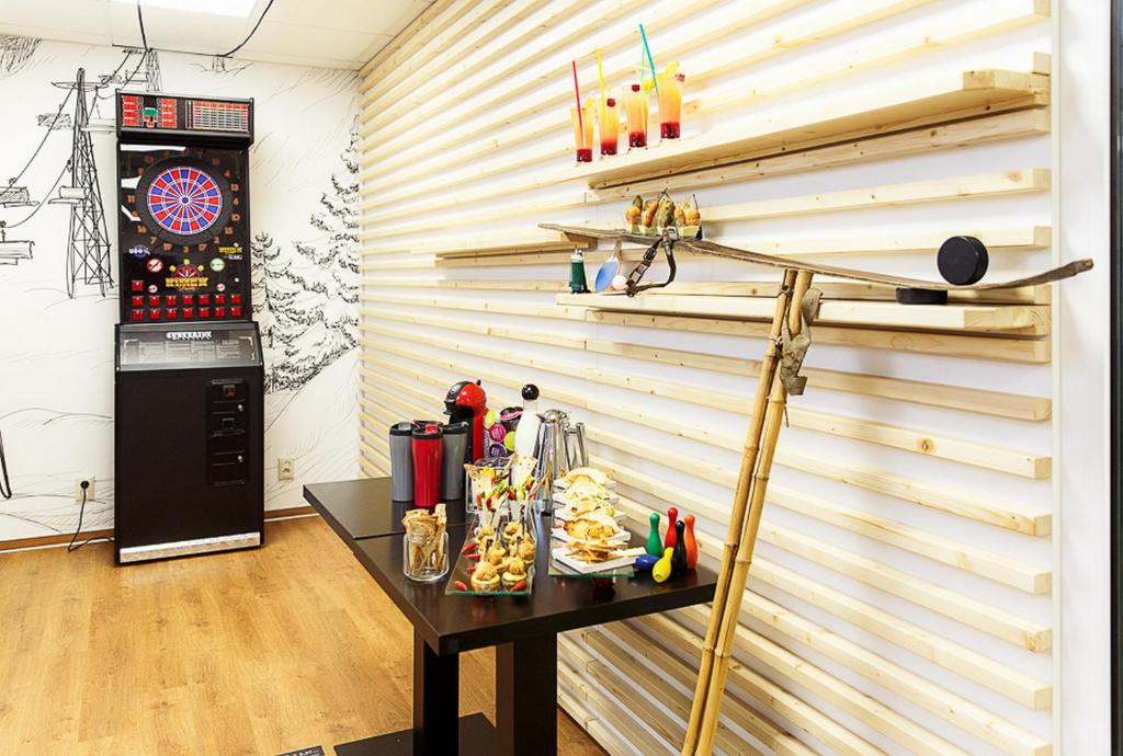 Una cocina o zona de cocina en Atrium Hotel - Family friendly