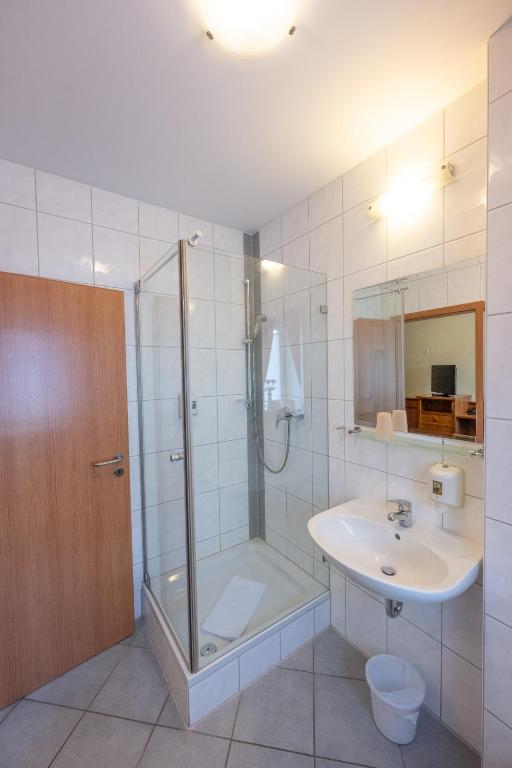 Koupelna v ubytování Hotel Haslbach FGZ