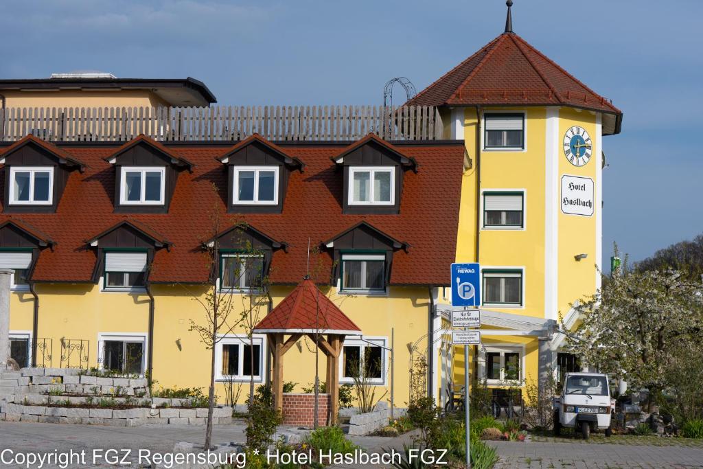 Budova, kde se hotel nachází