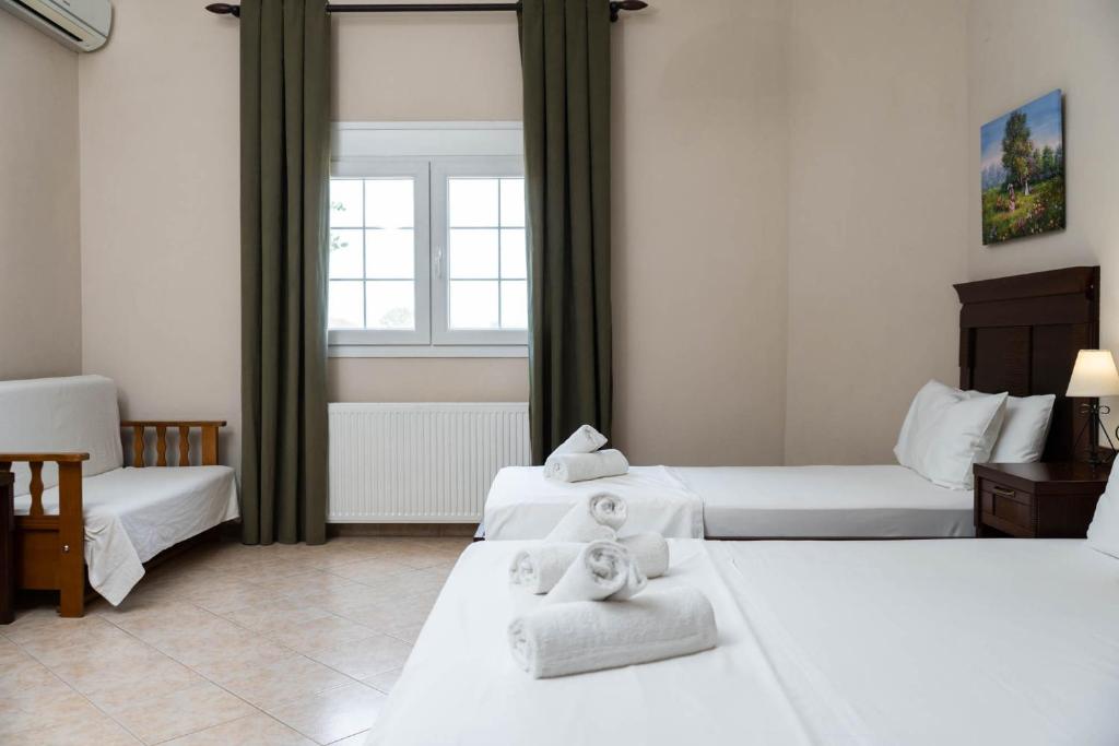 Spilaio at Meteora - 9