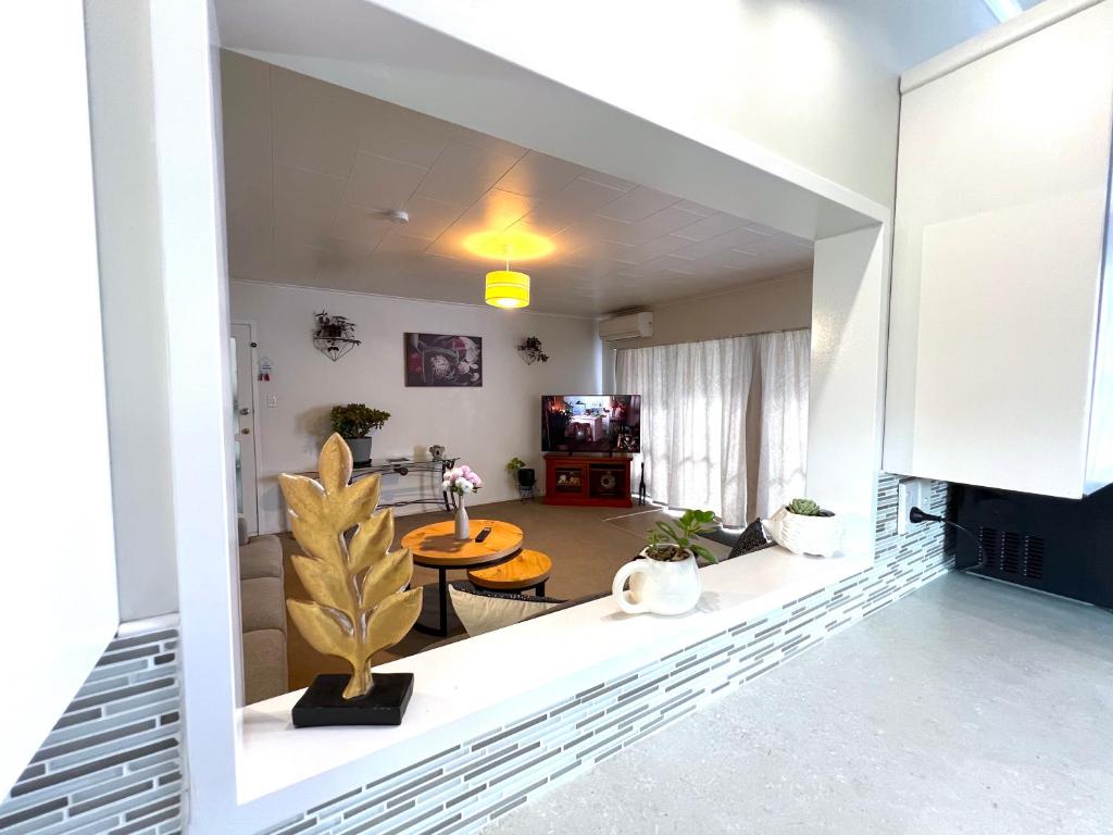 Rotorua Holiday Home - Prime Location - With Garden - Resim 5