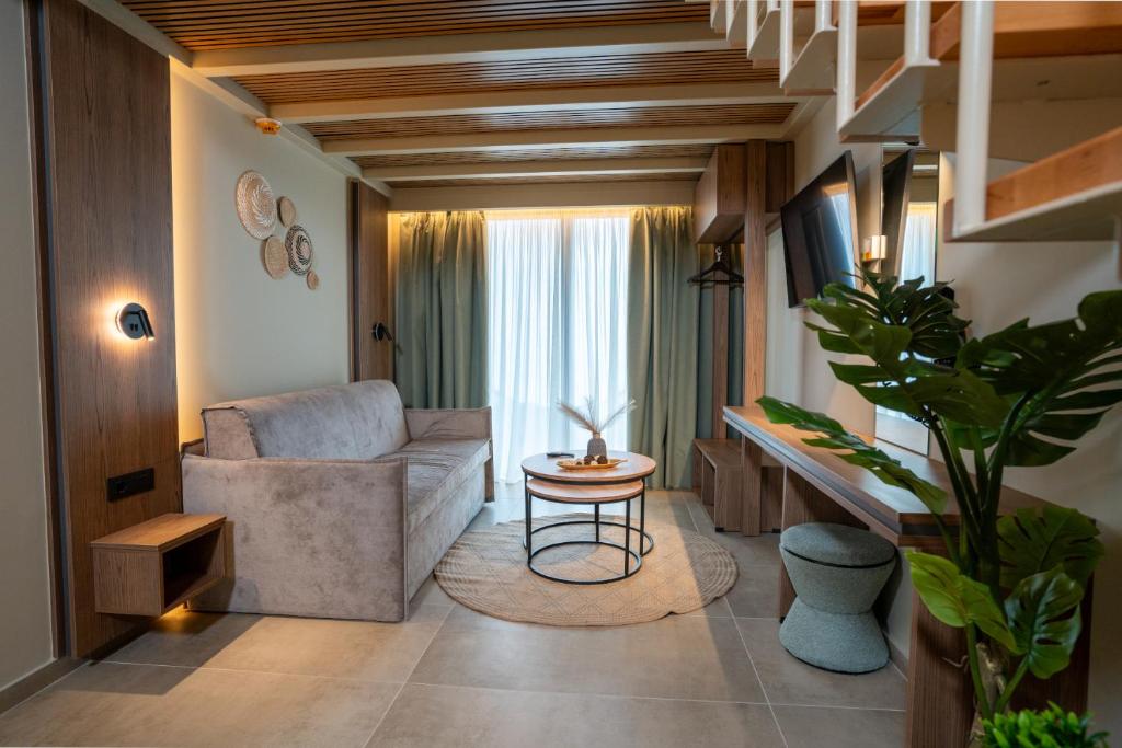 Messinian View - Resim 13