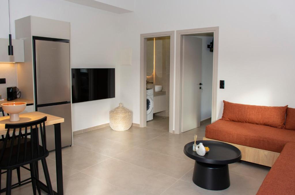 TV a/nebo společenská místnost v ubytování Lotus Serenity Suites