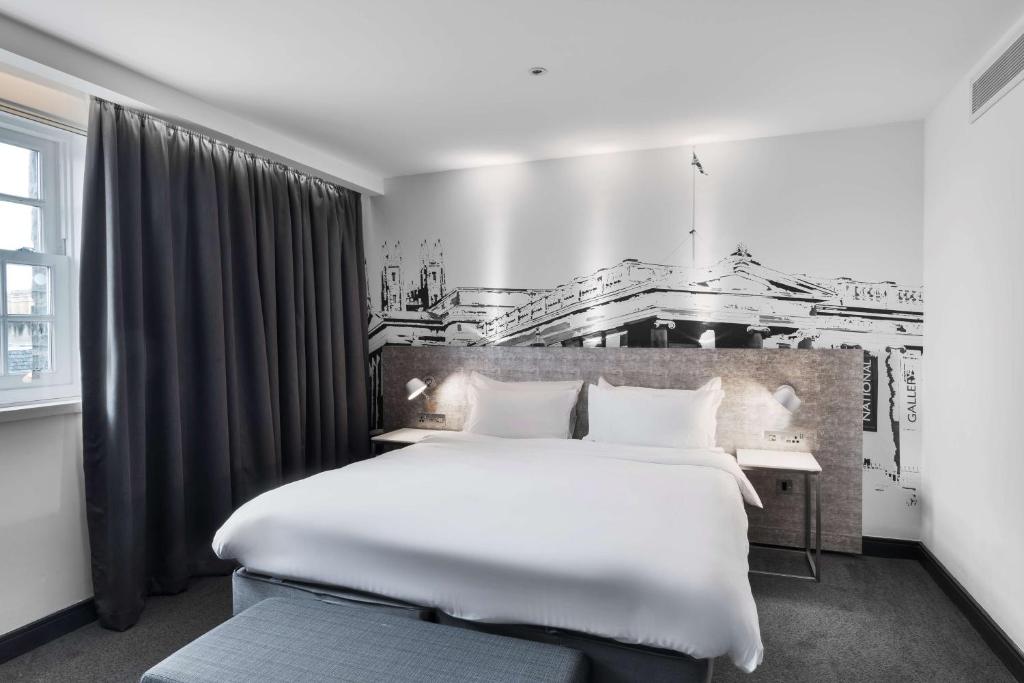 Voodi või voodid majutusasutuse Radisson Blu Hotel, Edinburgh City Centre toas