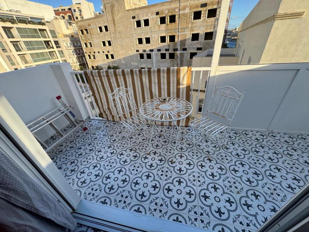 Balkón nebo terasa v ubytování MH Sliema by Malta Holidays