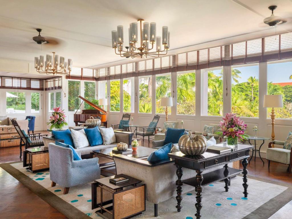 Posezení v ubytování Raffles Grand Hotel d'Angkor