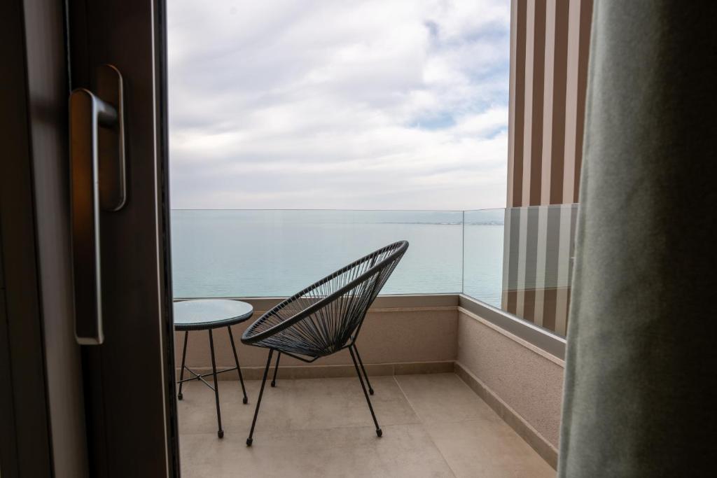 Messinian View - Resim 24