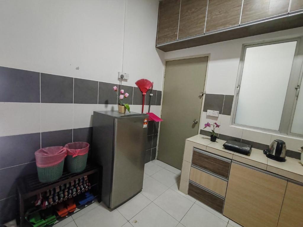 Kuchyň nebo kuchyňský kout v ubytování ZE VI Homestay,Tanah Rata