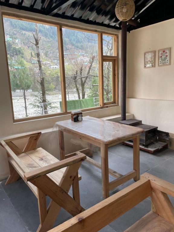 Gambar di galeri bagi MountRush Adventures Manali di Manāli