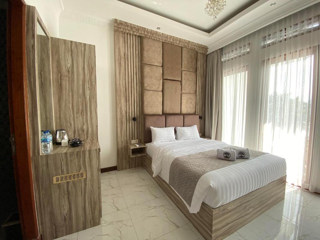 Toba Retreat Mansion and Villas - Chambre Lit King-Size Avec Vue Sur Lac